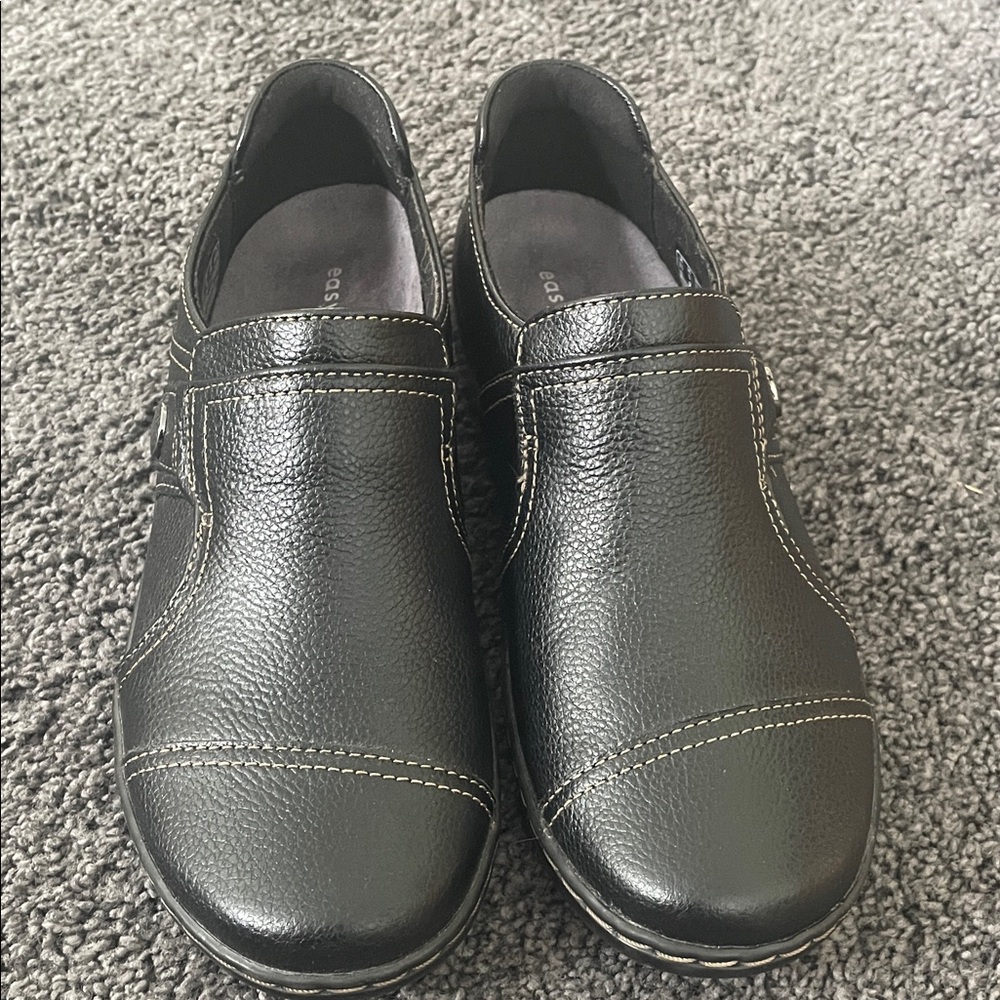 Easy Spirit Black Leather Loafers
